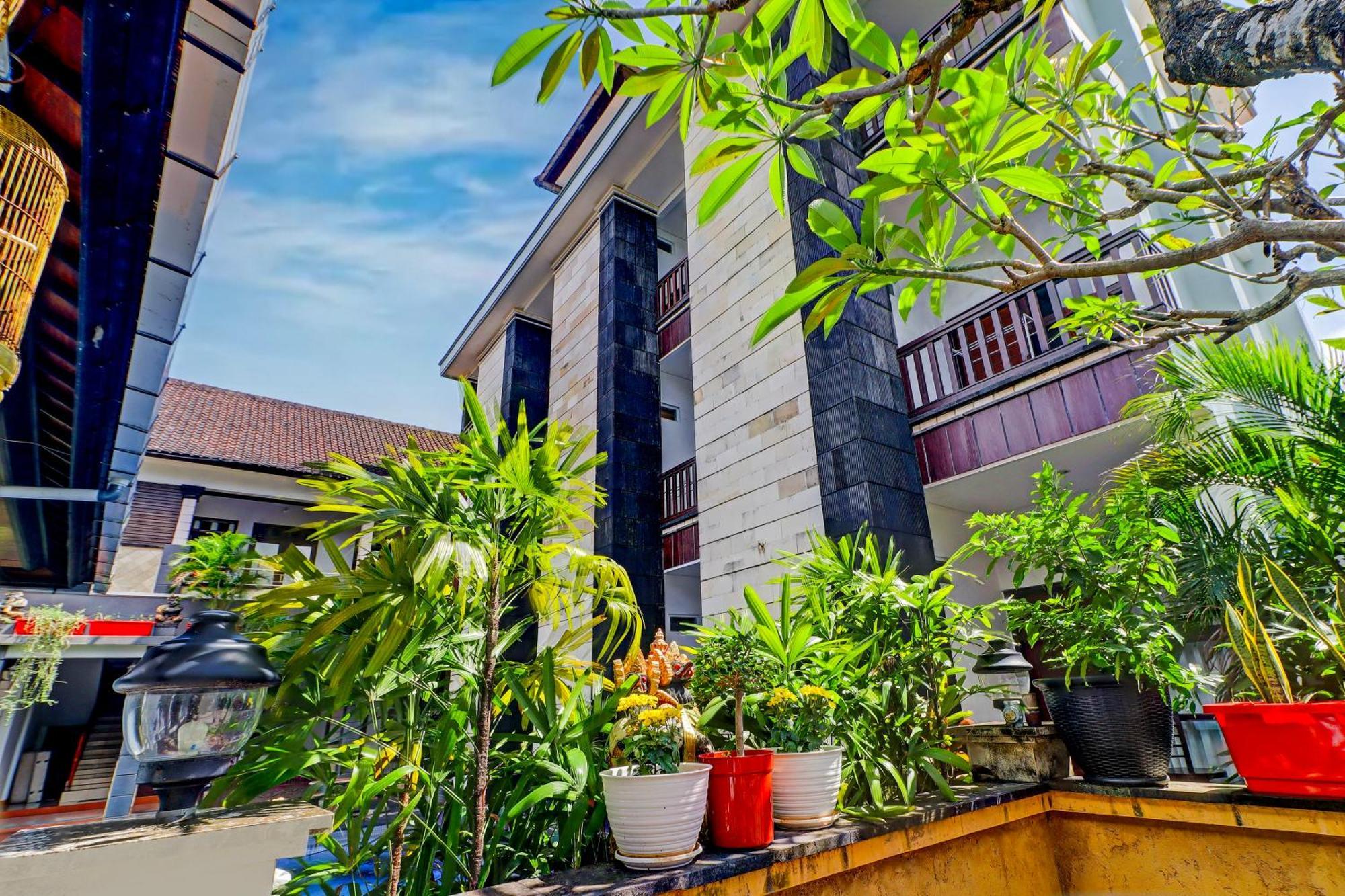 Collection O Bali Near Kedonanan Beach Formerly New Asta Graha Homestay Джимбаран Екстер'єр фото